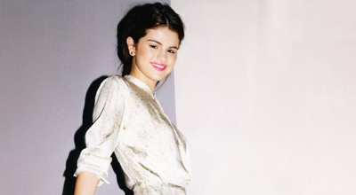 http://www.selenagomez.com.br/wp-content/uploads/2011/01/002-1.jpg