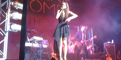 http://www.selenagomez.com.br/wp-content/uploads/2011/01/show.jpg