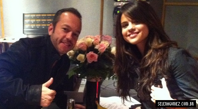 Selena LYLALS Espanhol Single Love You Like